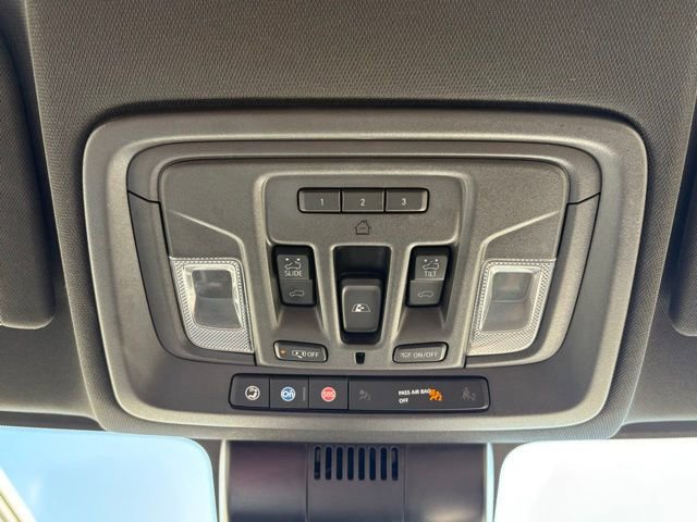 Used 2023 GMC Sierra 1500 AT4 w/ Technology Package AWD/4WD image 26