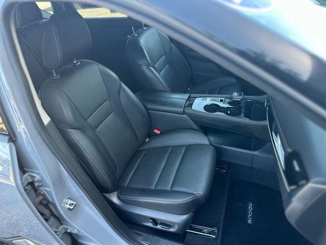 Used 2023 Nissan Rogue SL w/ SL Premium Package image 28