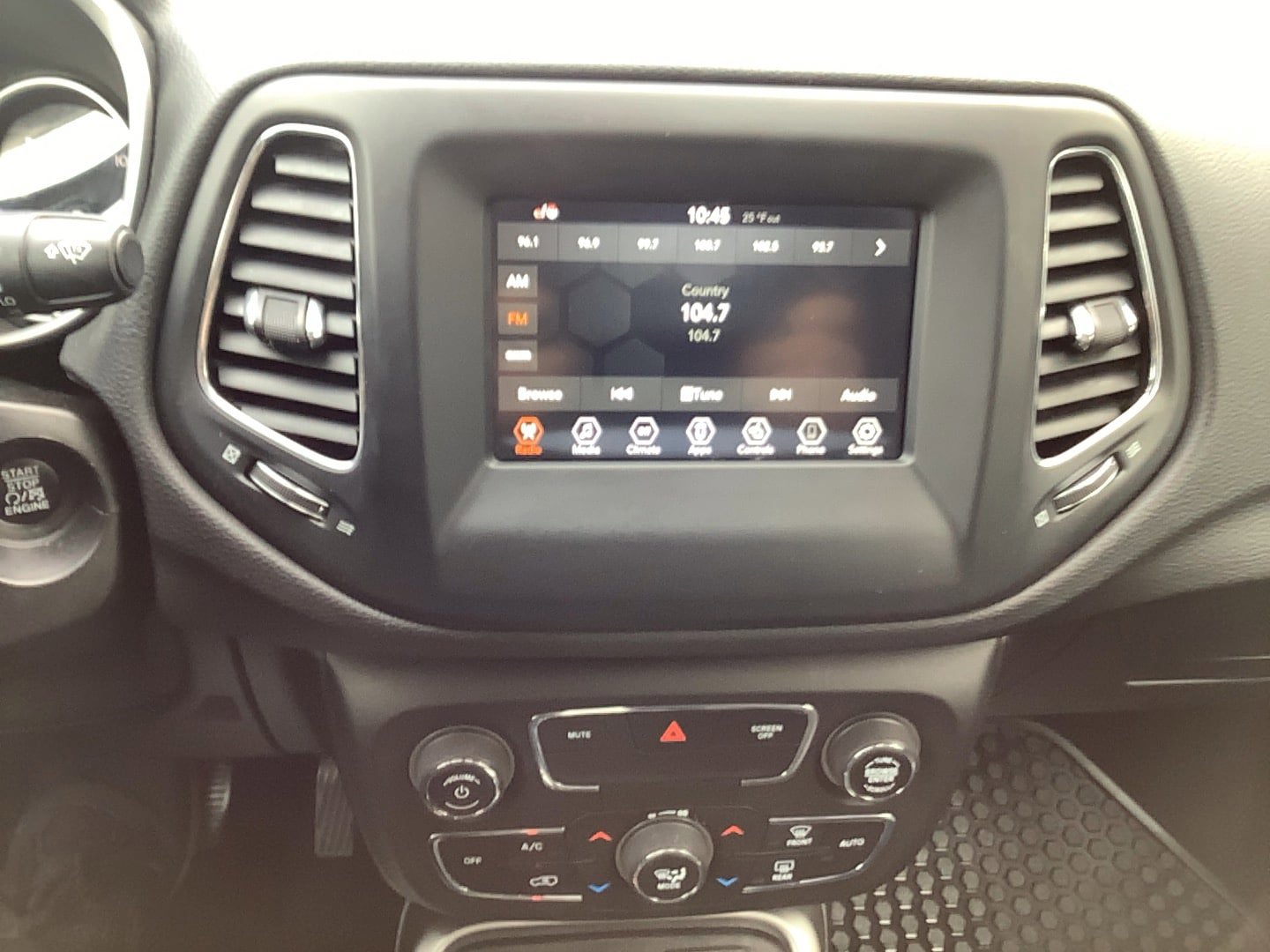 Certified 2019 Jeep Compass Latitude w/ Cold Weather Group image 12