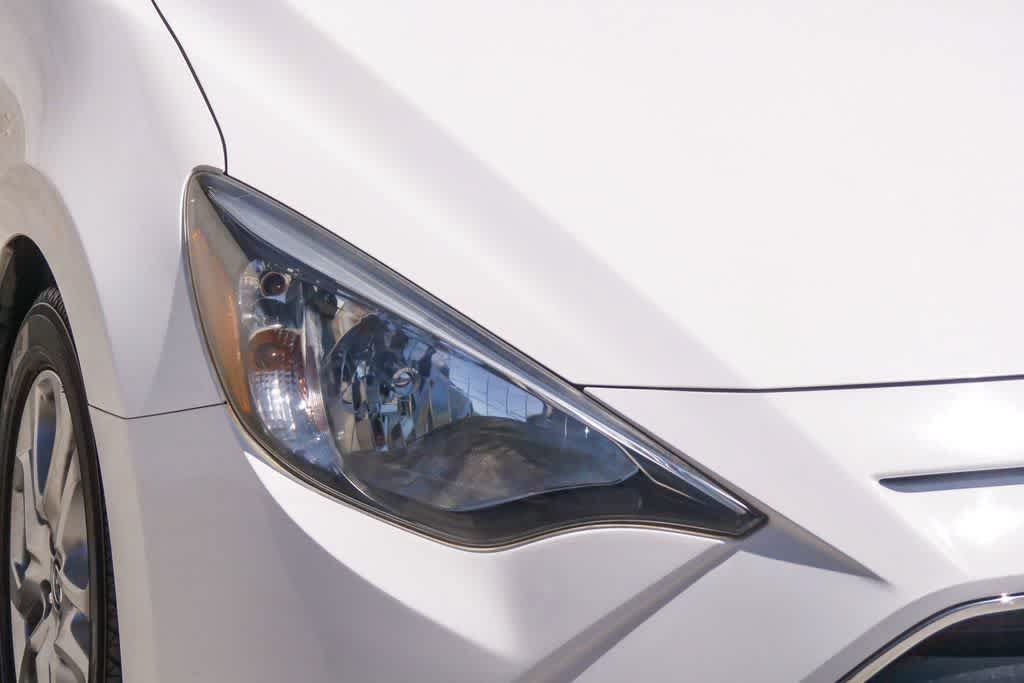 Used 2016 Scion iA FWD image 4