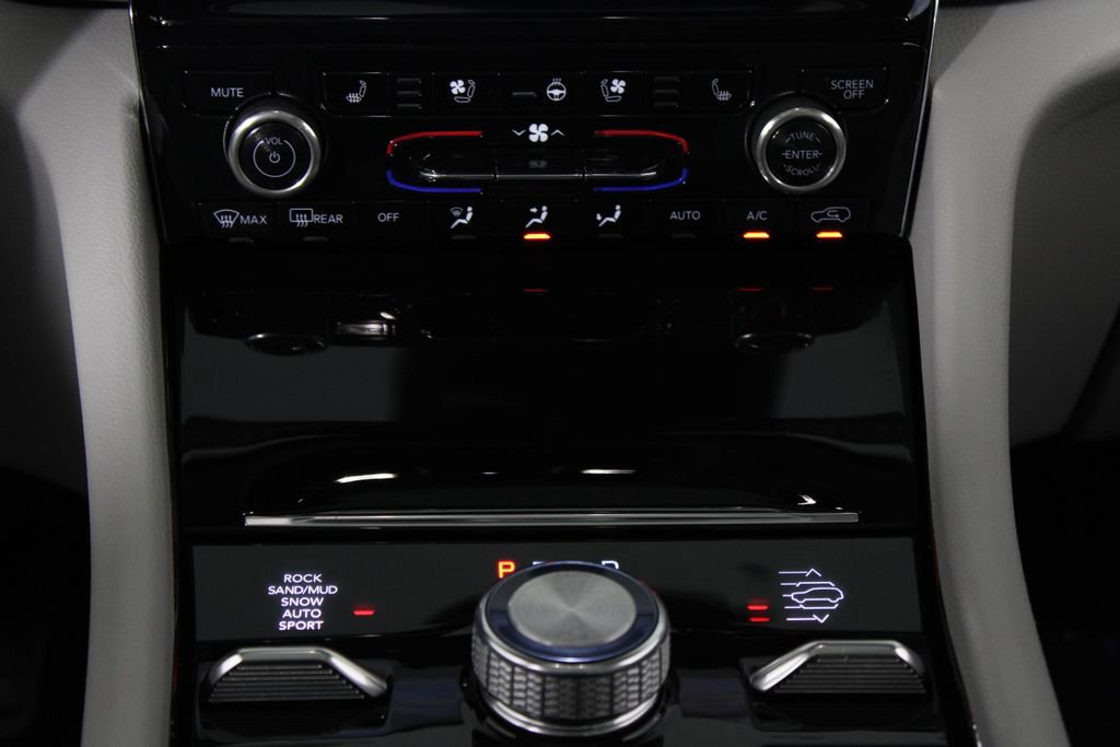 Used 2022 Jeep Grand Cherokee L Overland w/ MOPAR Finishing Package image 23