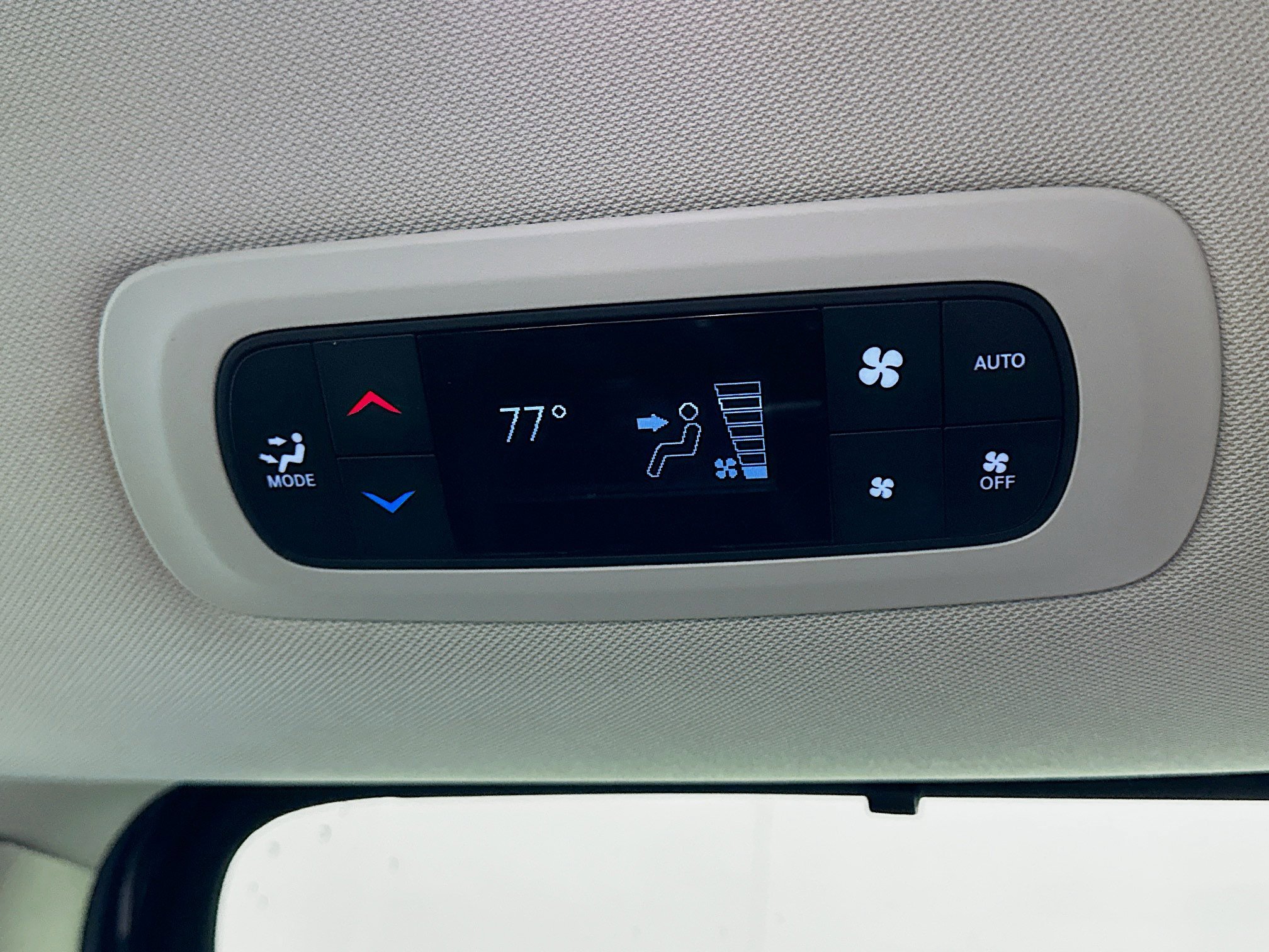 Used 2024 Chrysler Pacifica Touring-L image 26