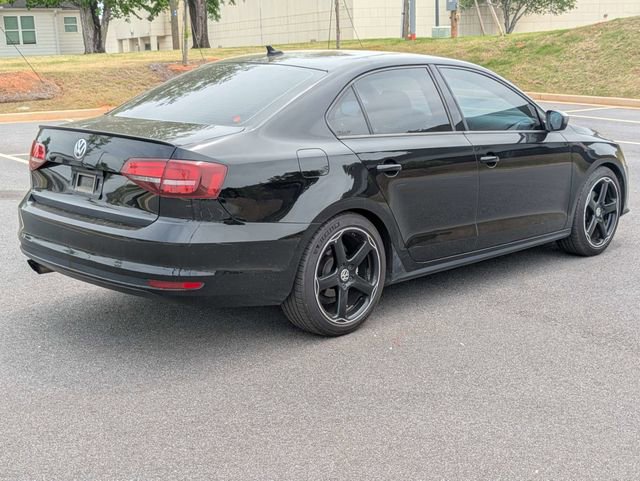 Used 2016 Volkswagen Jetta Sport image 4