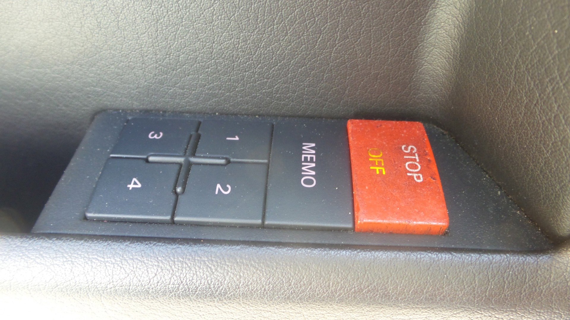 Used 2005 Audi S4 Cabriolet image 39