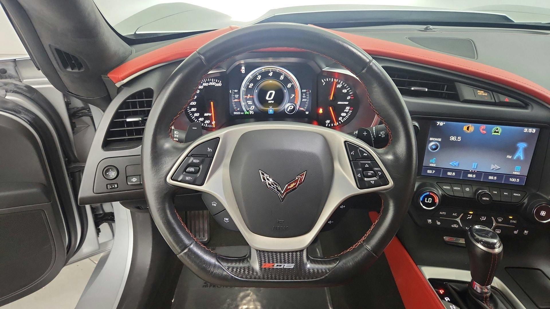 Certified 2015 Chevrolet Corvette Z06 w/ 3LZ Preferred Equipment Group RWD image 19