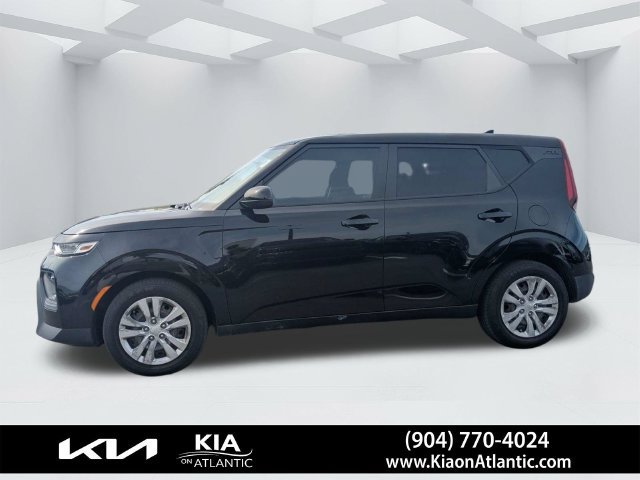 Used 2022 Kia Soul LX FWD image 2