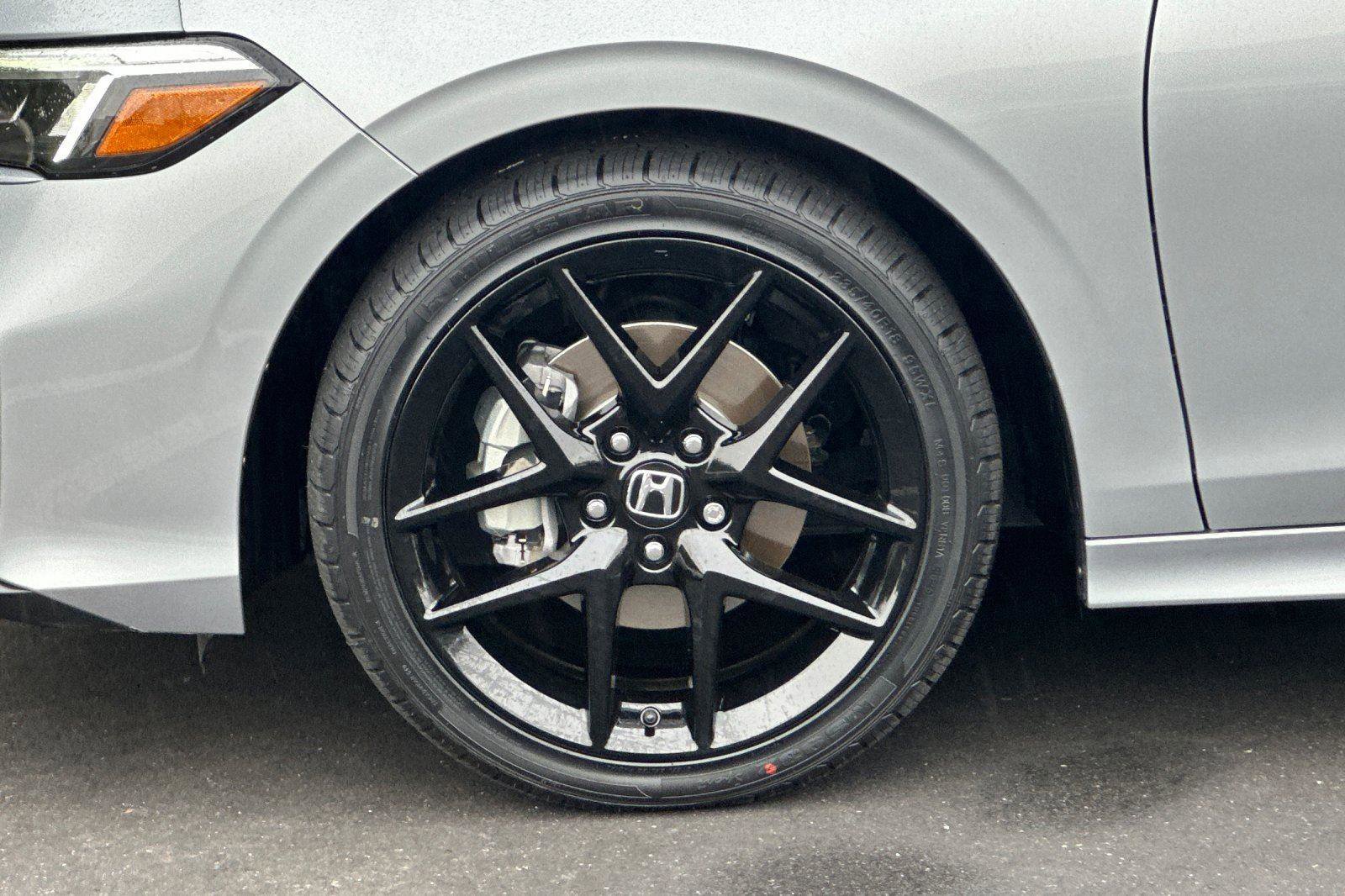 Certified 2025 Honda Civic Sport Touring image 24