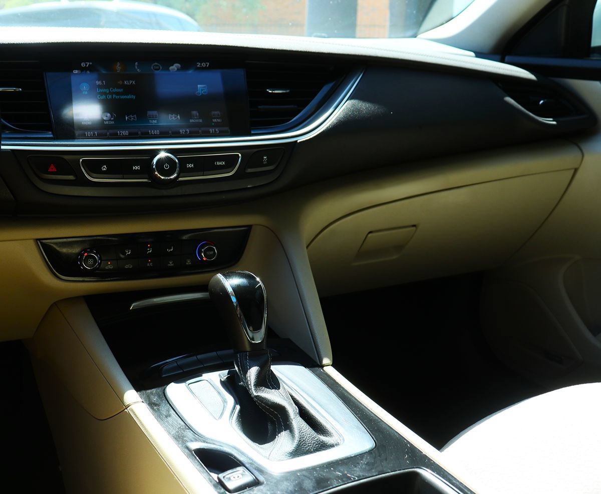 Used 2018 Buick Regal Preferred w/ Sights and Sounds Package FWD image 39
