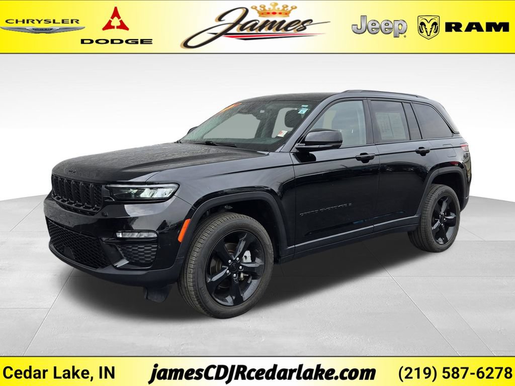Used 2023 Jeep Grand Cherokee Limited w/ Black Appearance Package AWD/4WD image 1