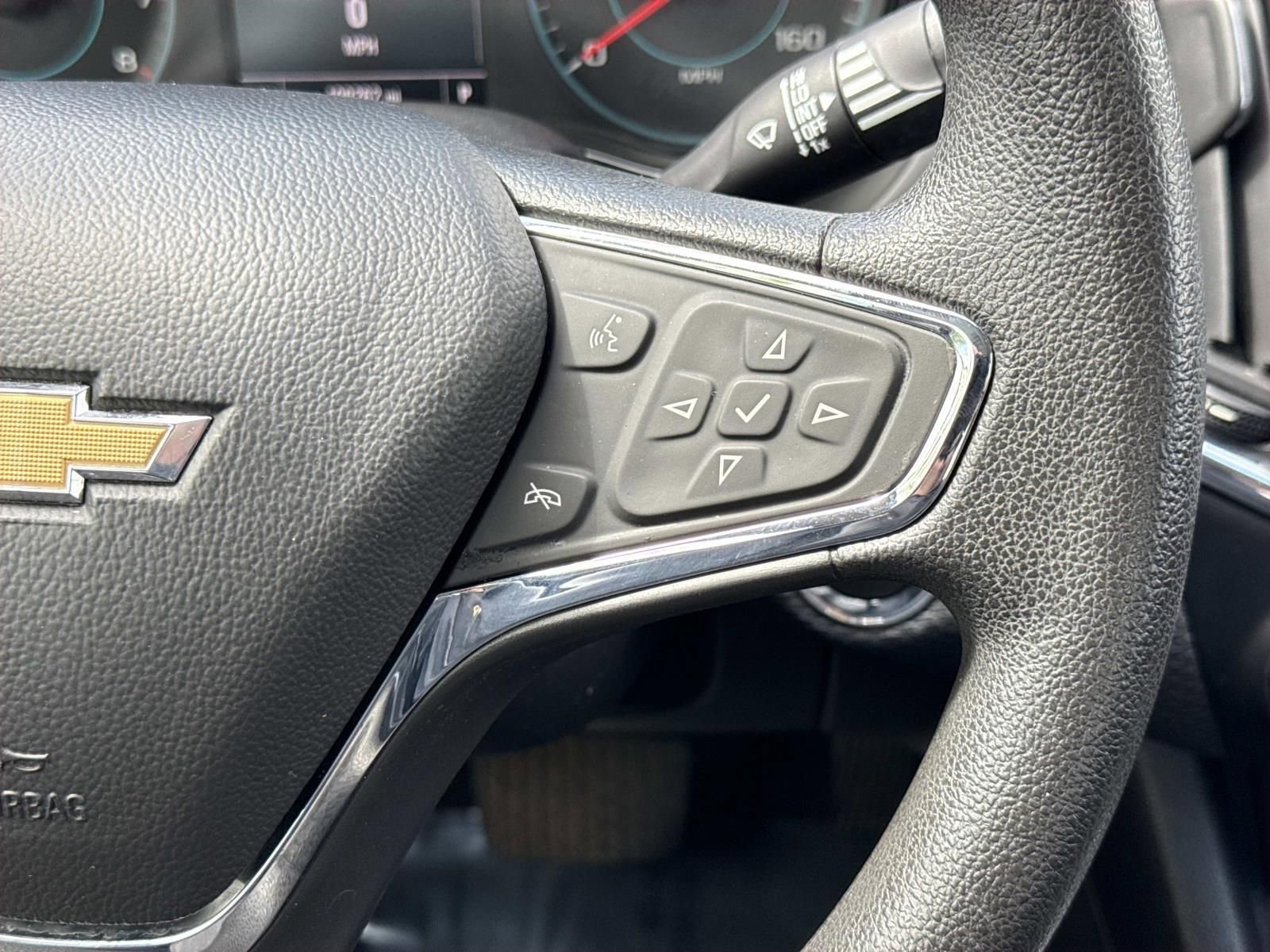 Used 2018 Chevrolet Cruze LT w/ Convenience Package image 14