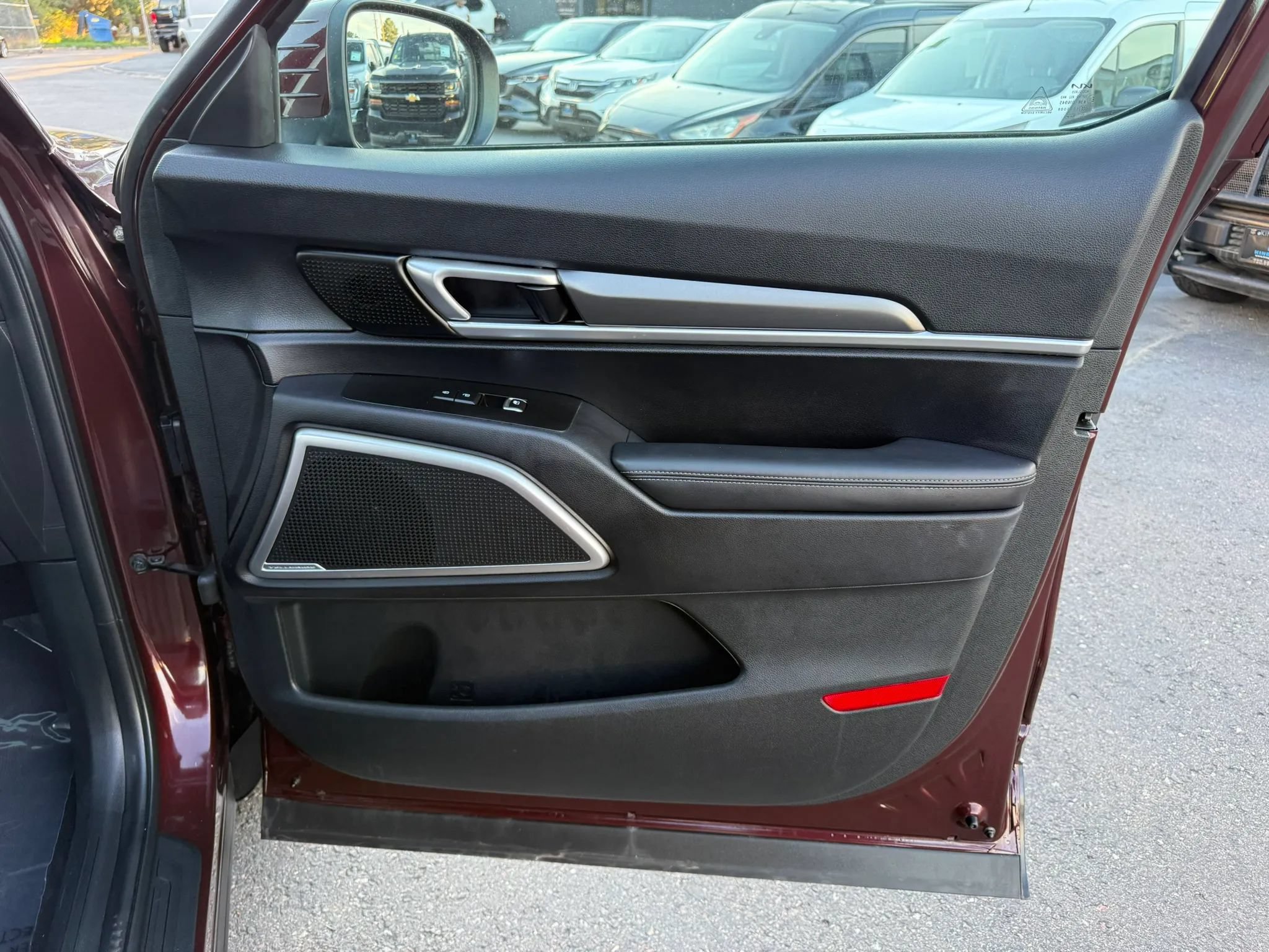 Used 2022 Kia Telluride S AWD/4WD image 33