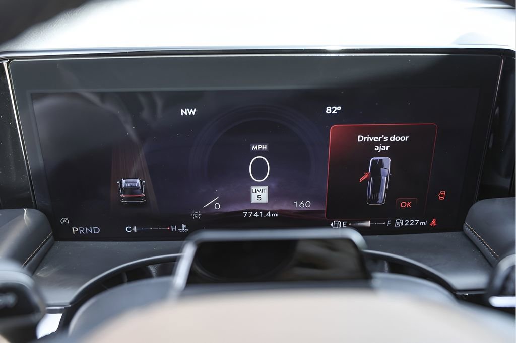 Used 2025 Lincoln Aviator Black Label image 16