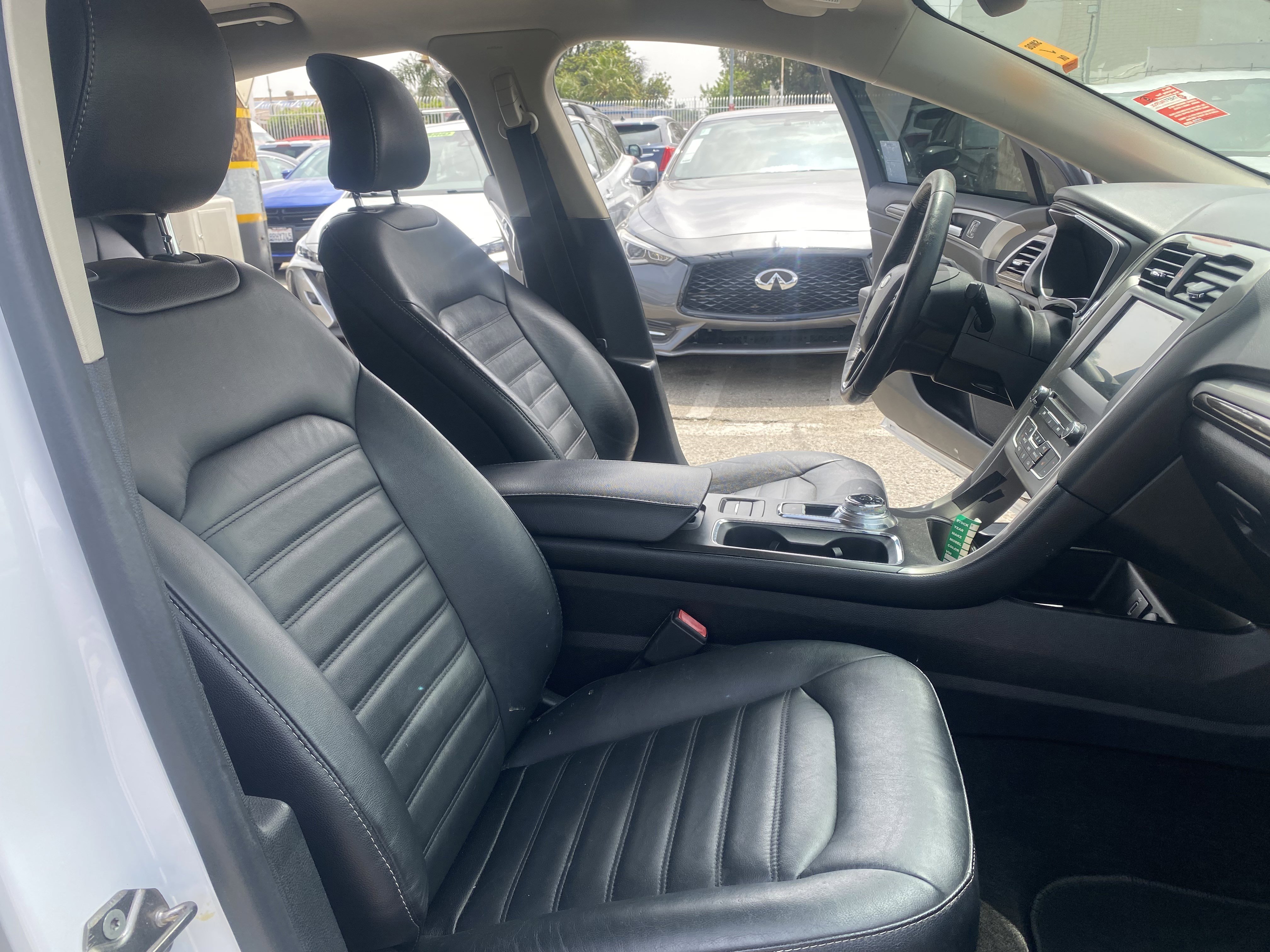Used 2018 Ford Fusion SE w/ Equipment Group 602A FWD image 23