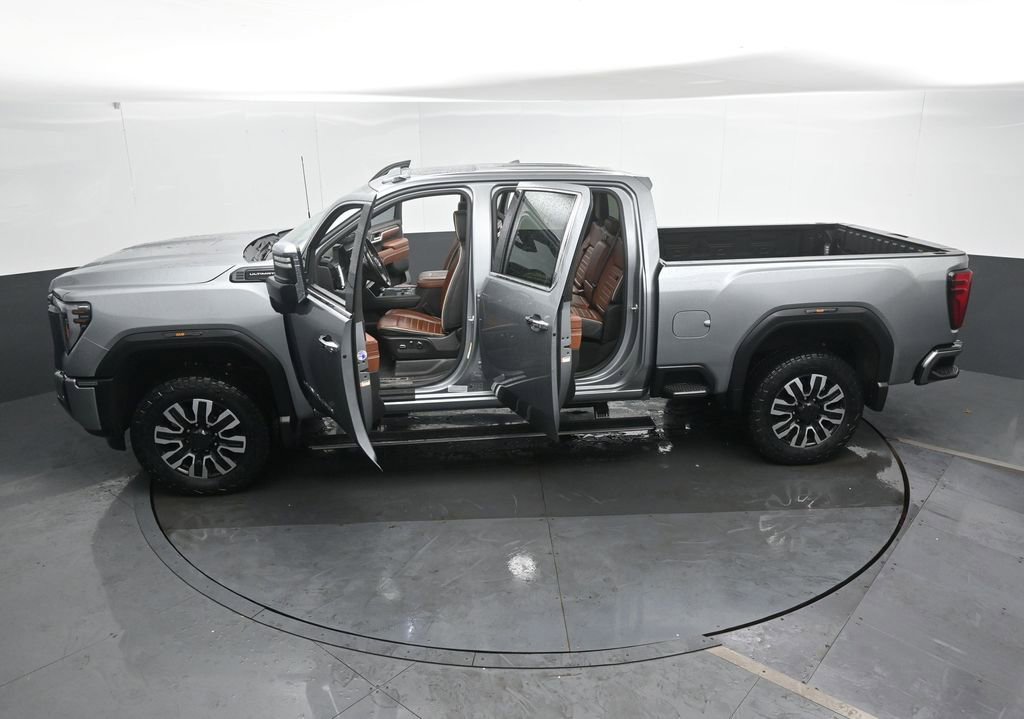 Used 2024 GMC Sierra 3500 Denali Ultimate image 53
