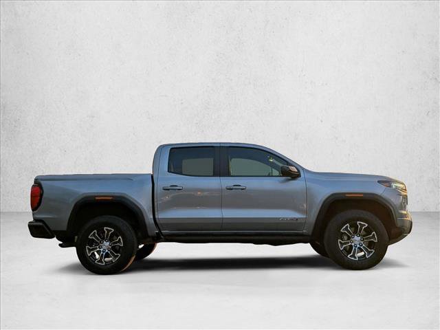 Used 2024 GMC Canyon AT4 AWD/4WD image 3