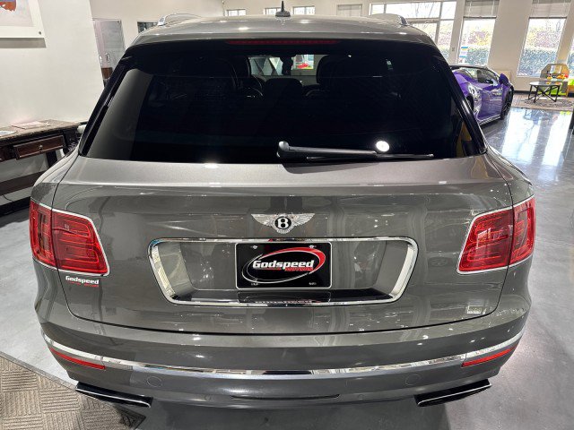 Used 2017 Bentley Bentayga image 7