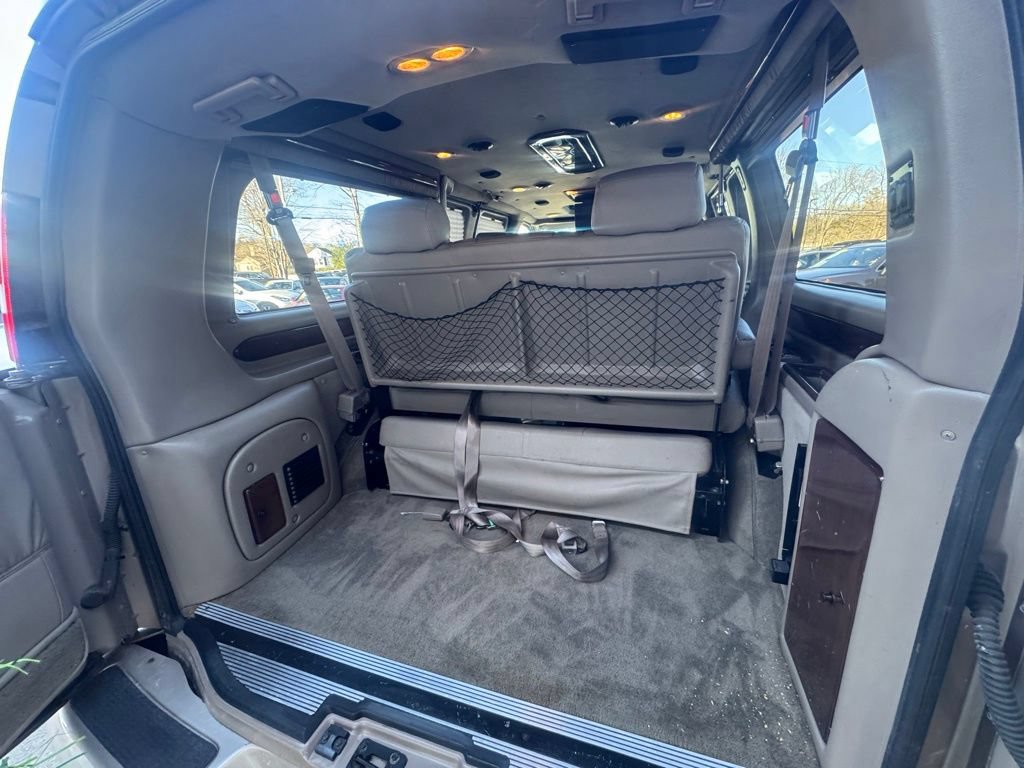 Used 2004 Chevrolet Express 1500 RWD image 16