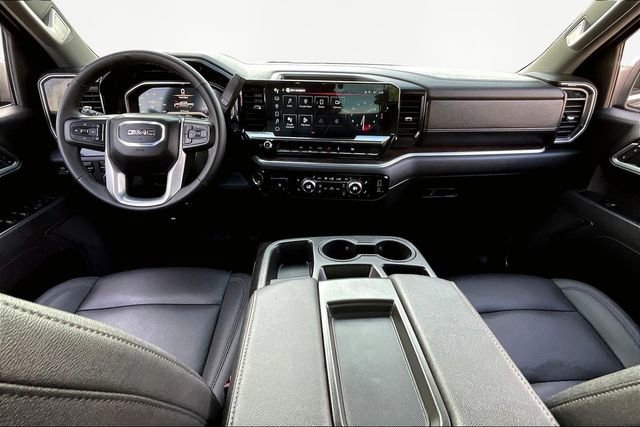 Used 2025 GMC Sierra 1500 SLT image 7