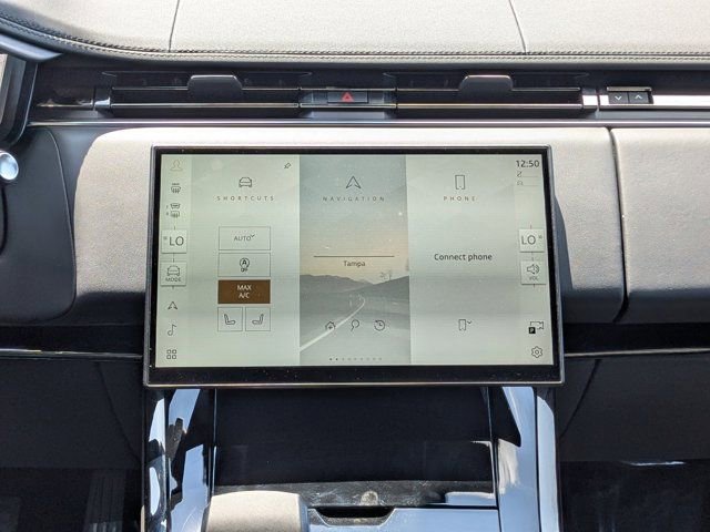 Used 2025 Land Rover Range Rover Sport SE image 19