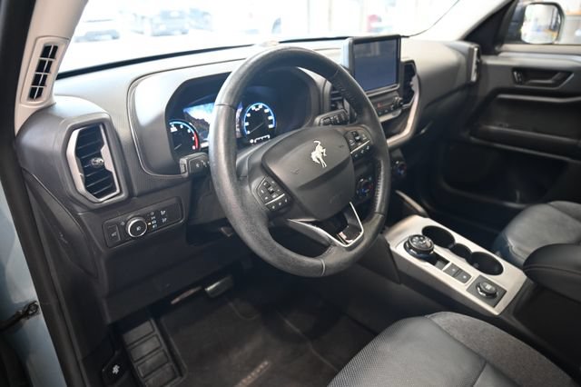 Used 2021 Ford Bronco Sport Outer Banks w/ Outer Banks Package AWD/4WD image 23