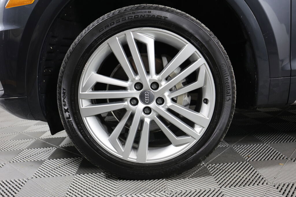 Used 2018 Audi Q5 2.0T Premium Plus w/ Premium Plus Package AWD/4WD image 9