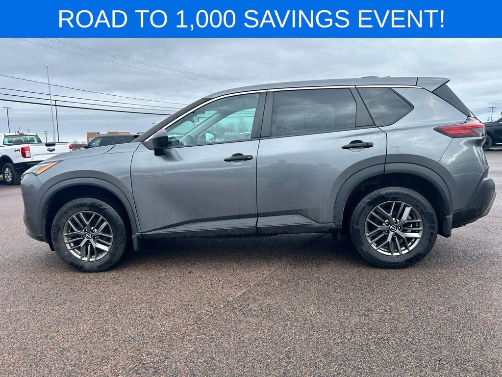 Used 2022 Nissan Rogue S image 3