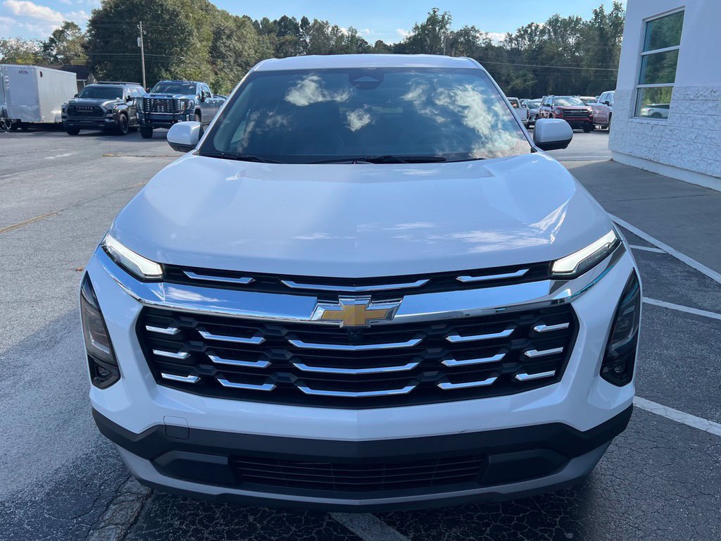 New 2027 Chevrolet Equinox LT w/ Convenience Package II FWD image 5