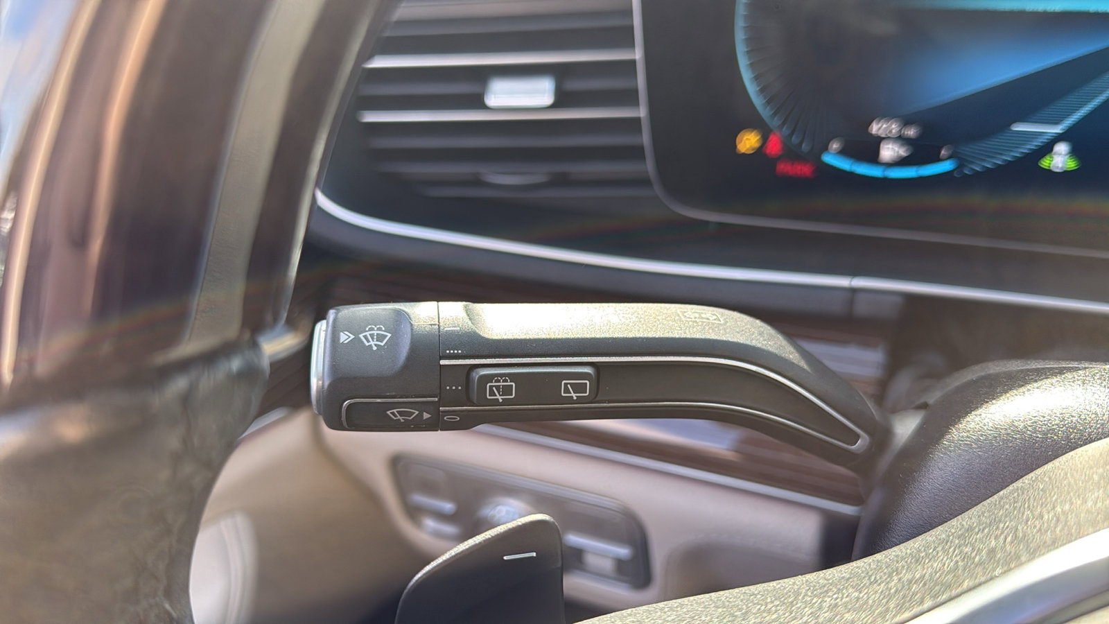 Used 2023 Mercedes-Benz GLE 450 4MATIC image 14