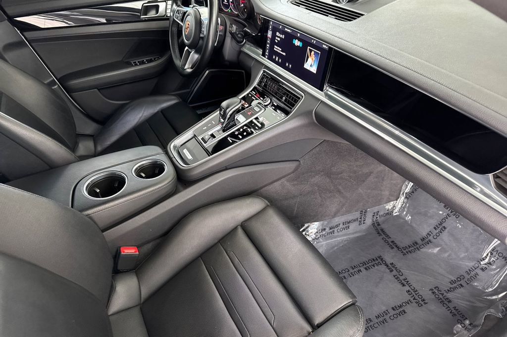Used 2020 Porsche Panamera 4 w/ Premium Package Plus AWD/4WD image 18