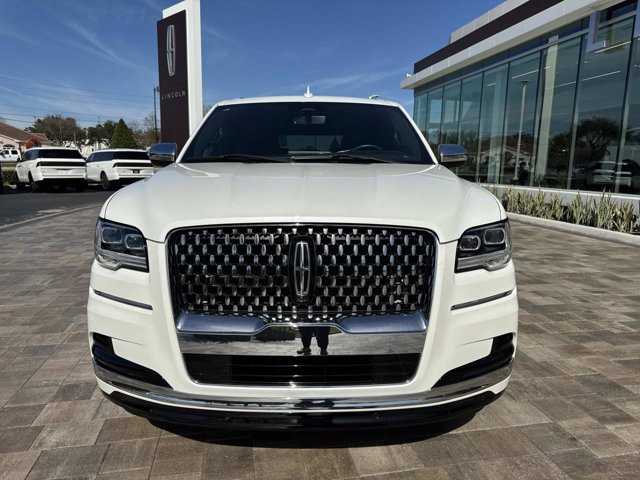 Used 2024 Lincoln Navigator L Black Label image 7
