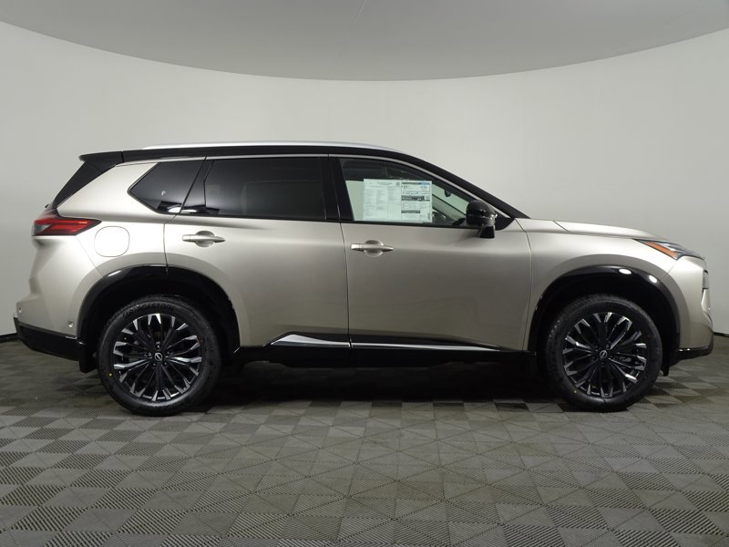New 2026 Nissan Rogue Platinum image 6