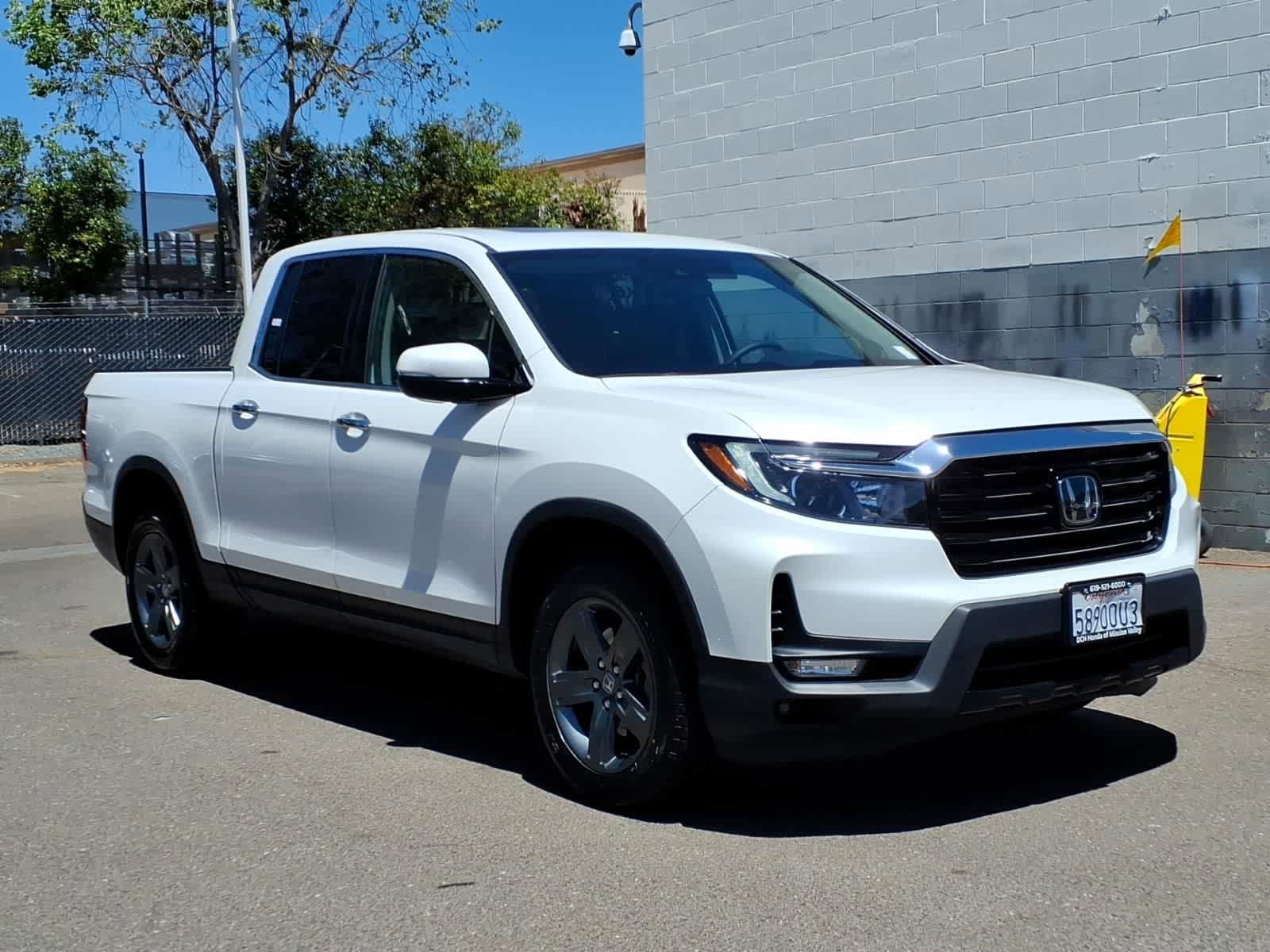 Used 2023 Honda Ridgeline RTL-E image 3