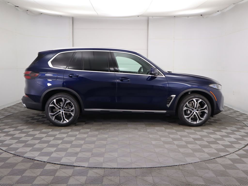 Certified 2026 BMW X5 sDrive40i w/ Premium Package RWD image 5