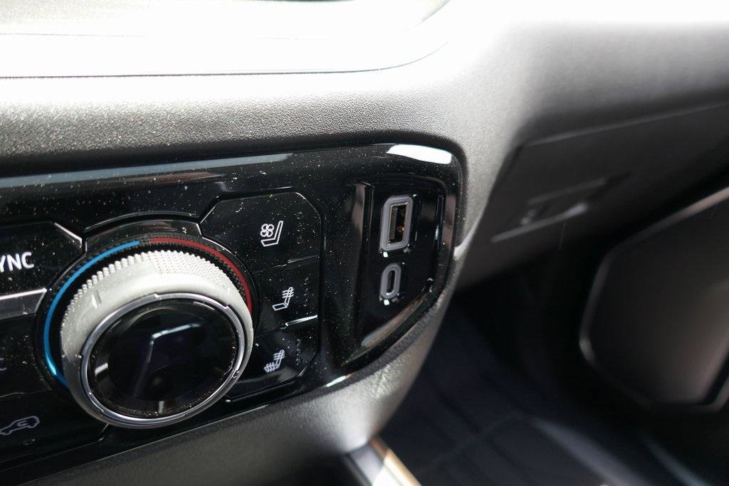 New 2025 Chevrolet Silverado 1500 High Country image 24