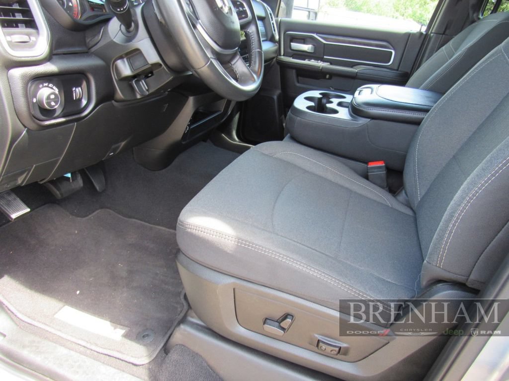 Used 2024 RAM 3500 Big Horn w/ Night Edition AWD/4WD image 15