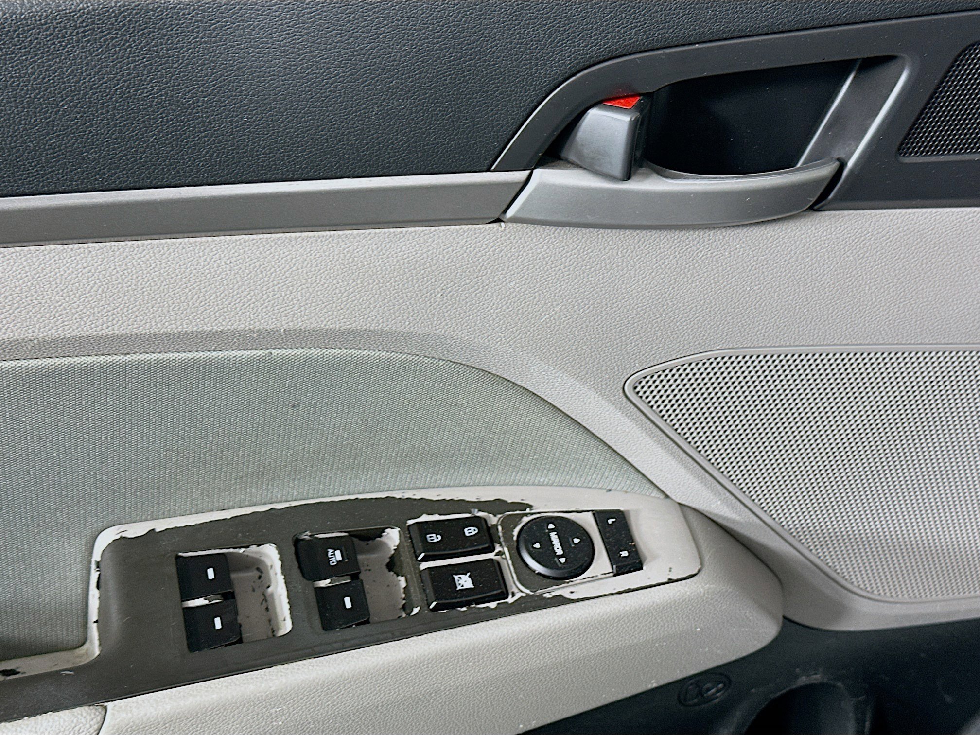 Used 2018 Hyundai Elantra Value Edition FWD image 15