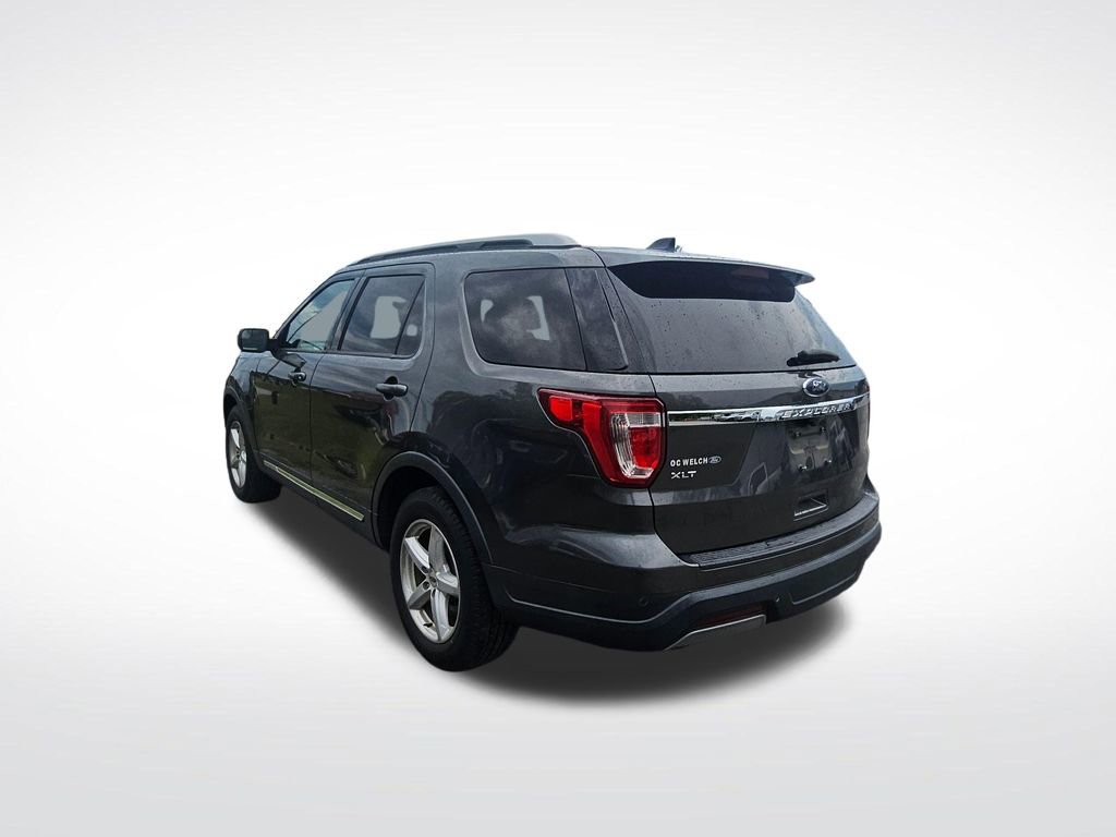 Used 2019 Ford Explorer XLT FWD image 6