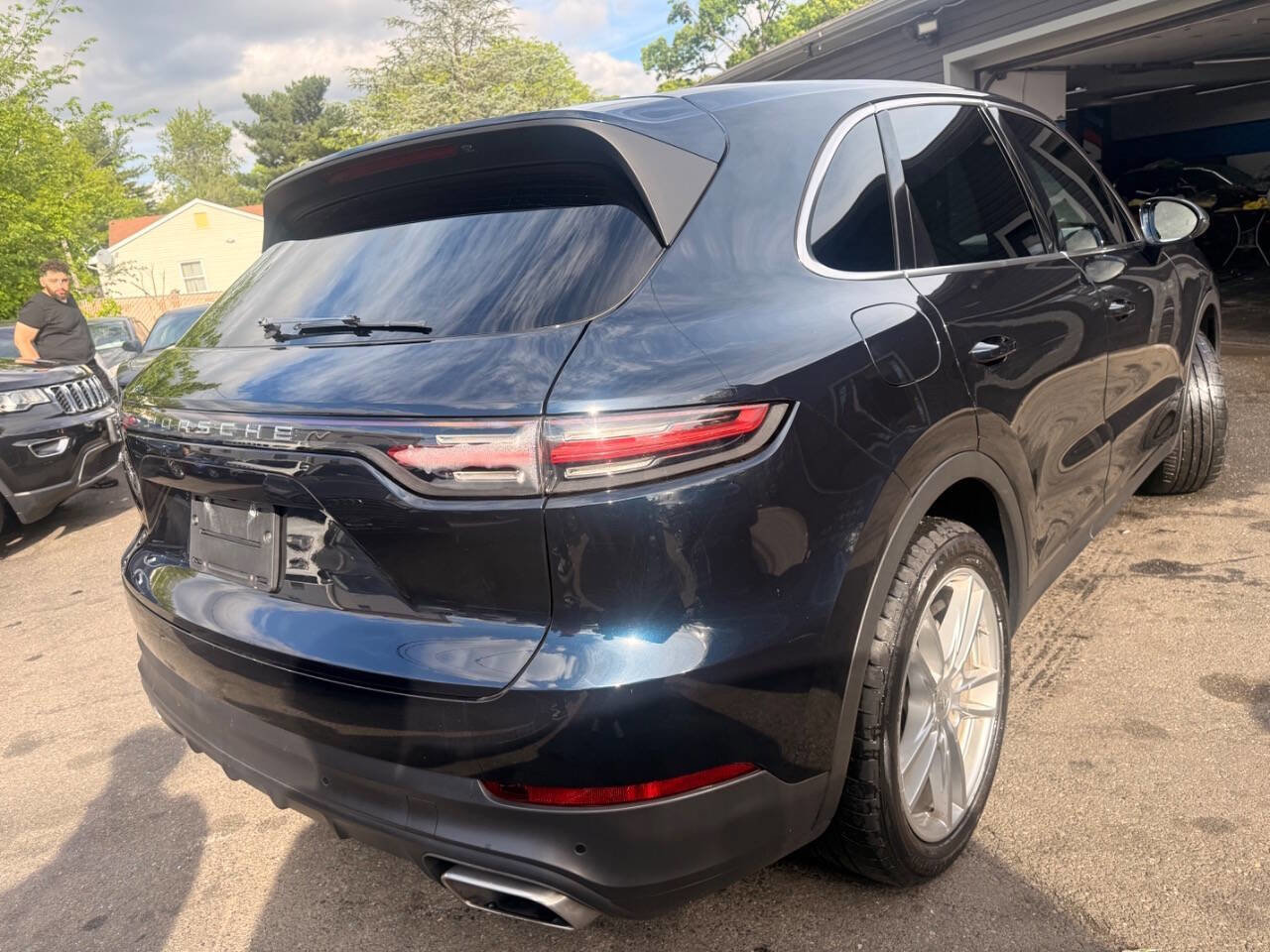 Used 2019 Porsche Cayenne AWD/4WD image 6