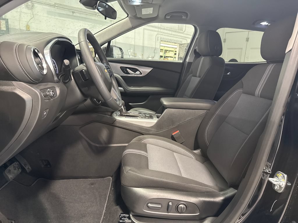 New 2026 Chevrolet Blazer LT FWD image 27