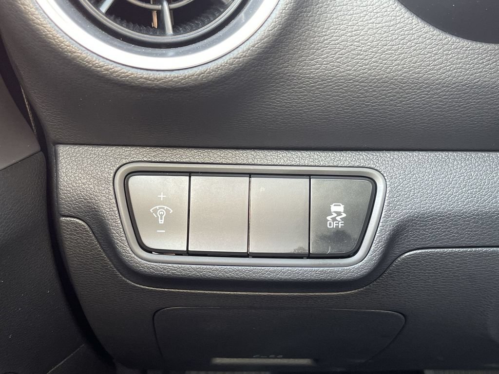 Used 2022 Kia Forte Sedan FWD image 16