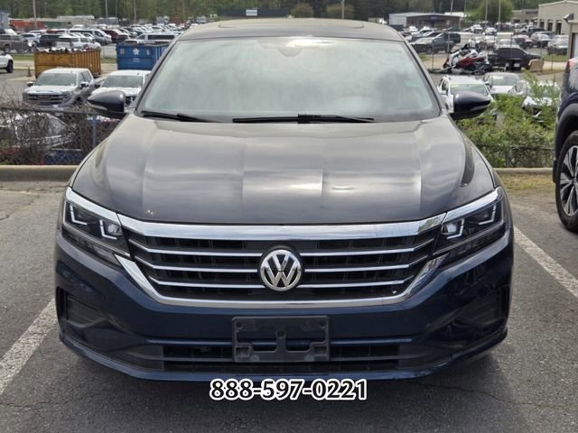 Used 2022 Volkswagen Passat 2.0T SE FWD image 12