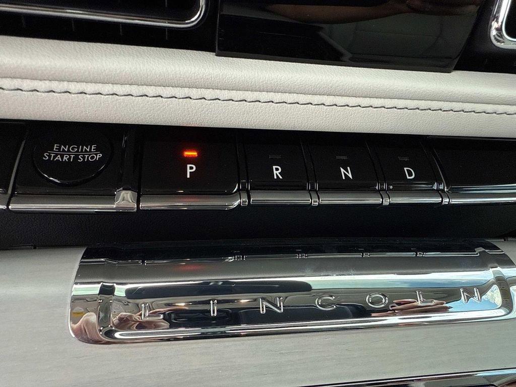 New 2025 Lincoln Aviator Reserve image 29