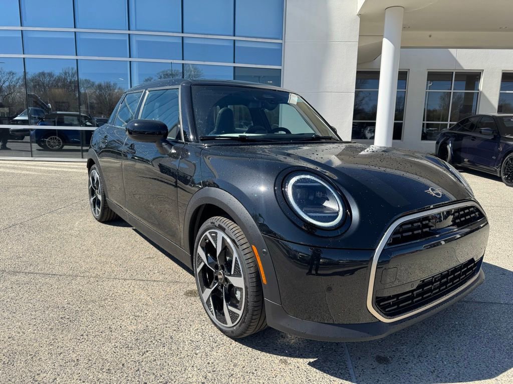 New 2026 MINI Cooper 4-Door Hardtop image 8