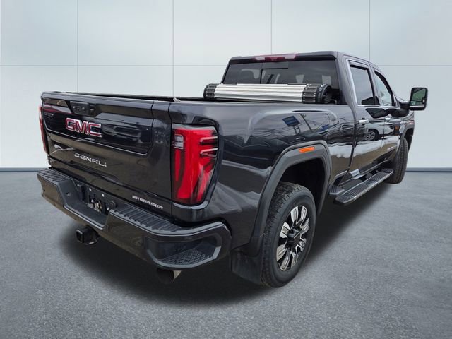 Used 2024 GMC Sierra 3500 Denali w/ Technology Package image 7