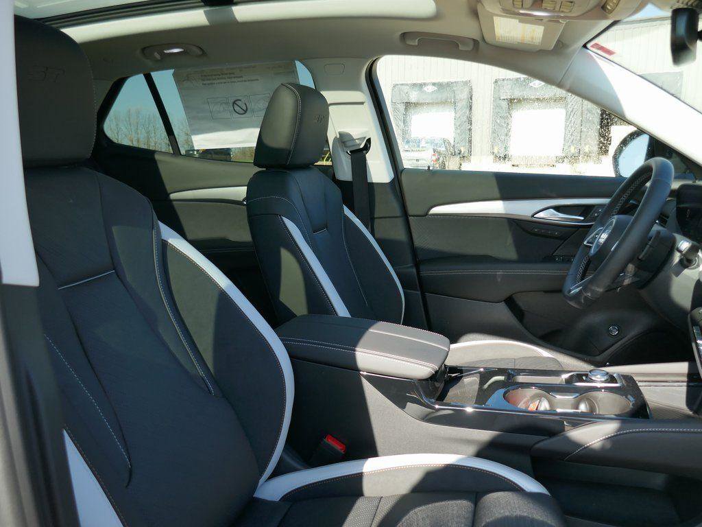 New 2026 Buick Envision Sport Touring image 9