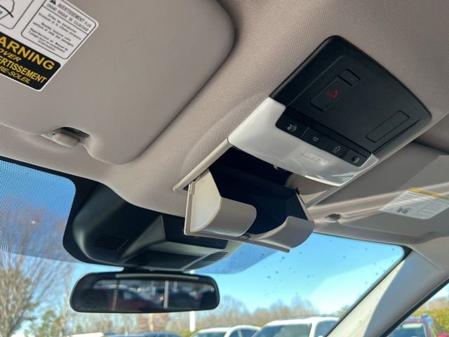 Used 2025 Nissan Rogue SV image 27