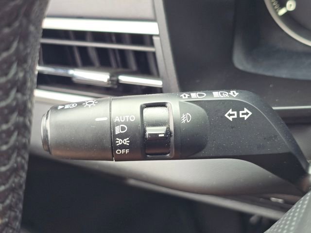 Used 2024 Mitsubishi Outlander FWD image 25