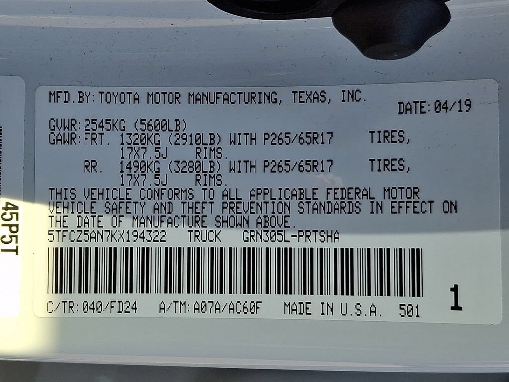 Used 2019 Toyota Tacoma TRD Sport AWD/4WD image 26