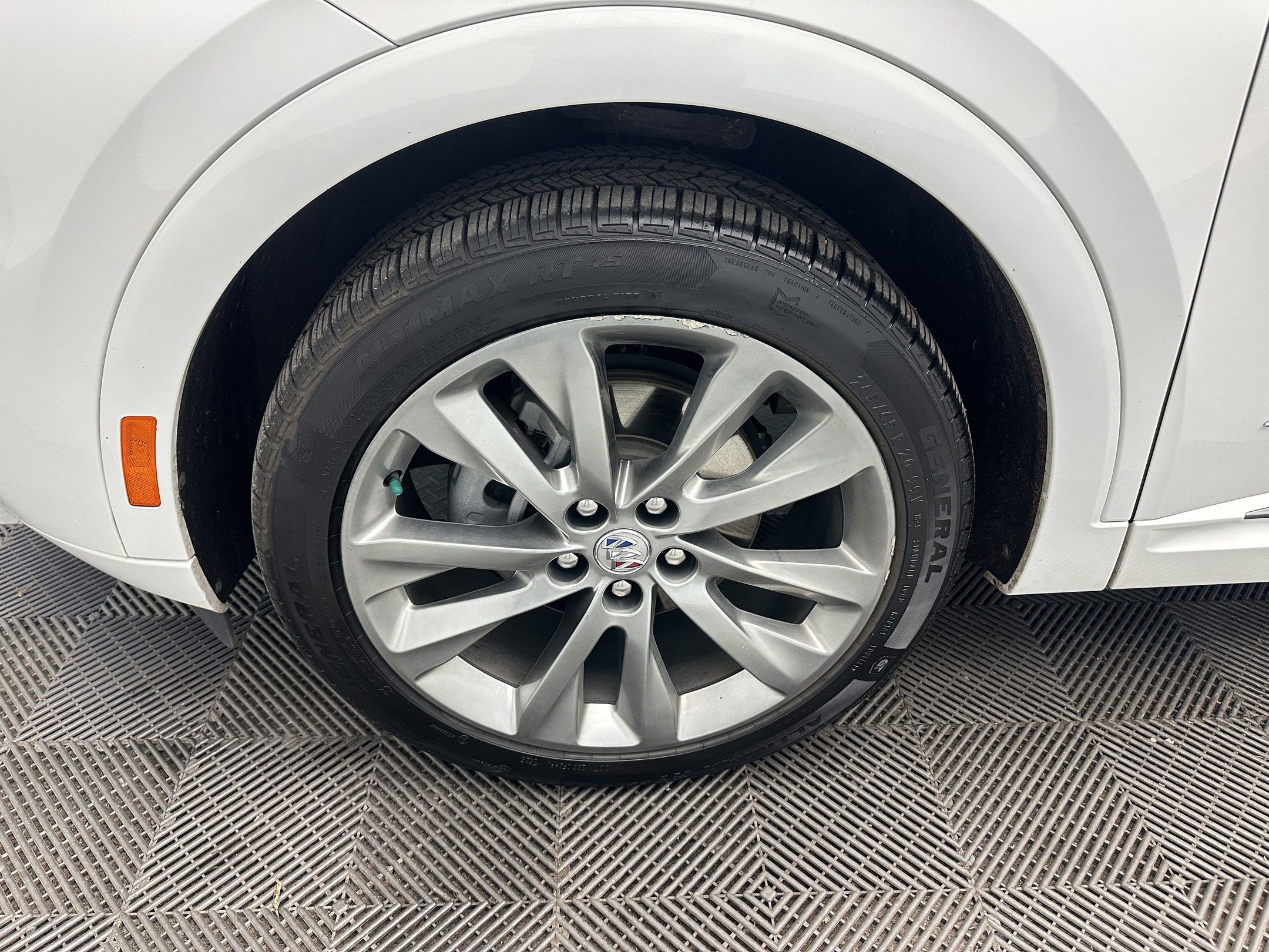 Certified 2022 Buick Envision Avenir w/ Safety Package AWD/4WD image 12