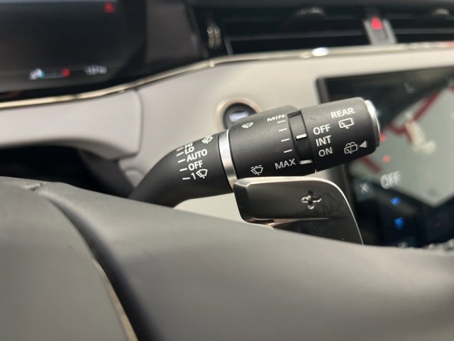 Used 2025 Land Rover Range Rover Evoque S image 31